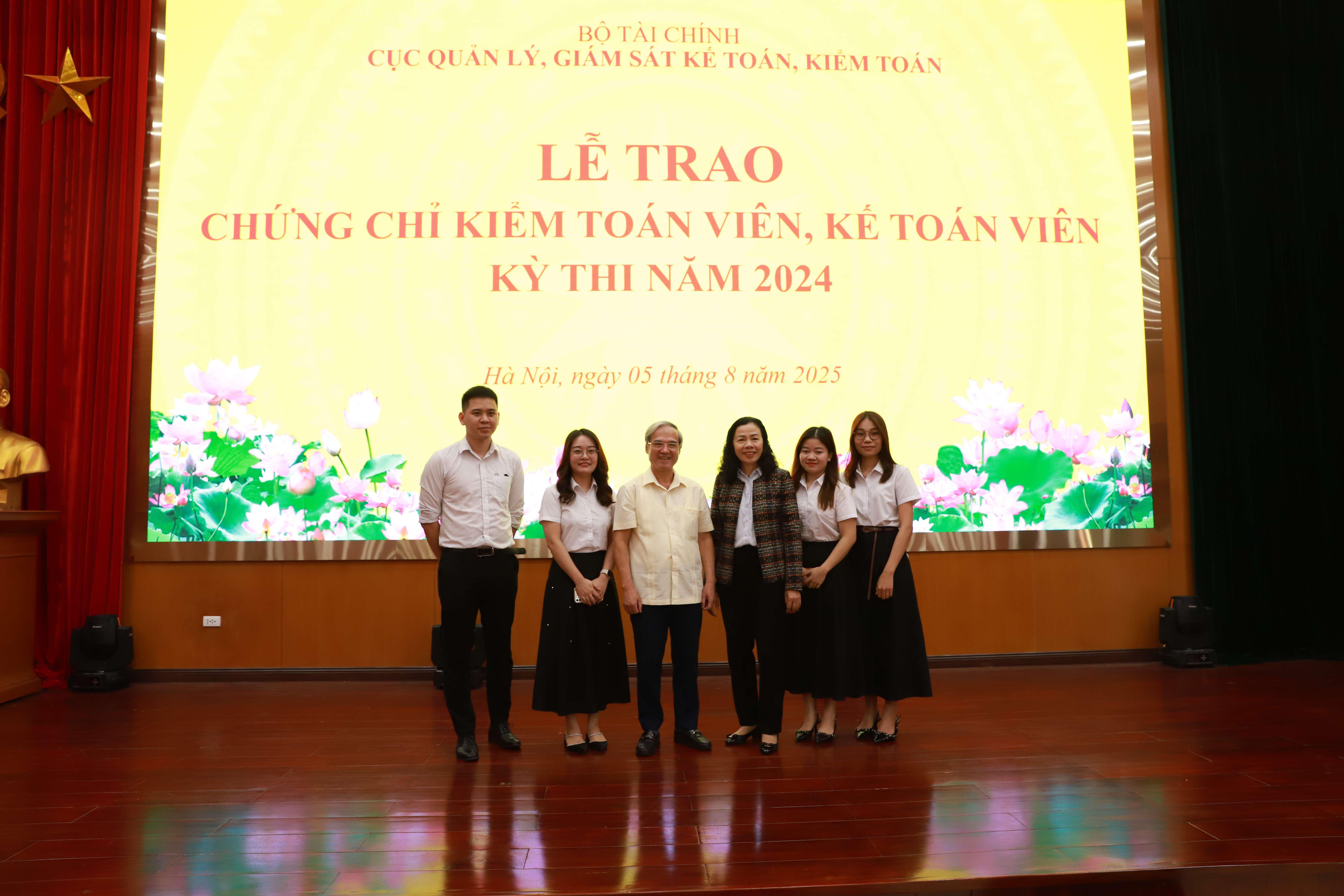Trao cckt 2